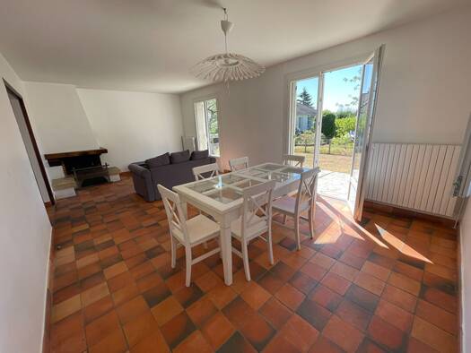 Maison à louer 1 660 € 5 pièces 4 chambres 119,3 m² Parçay-Meslay 37210