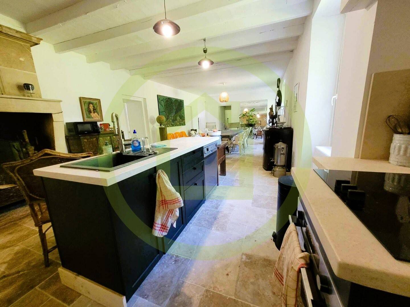 Maison à vendre, 380m², SAINT DIZANT DU GUA