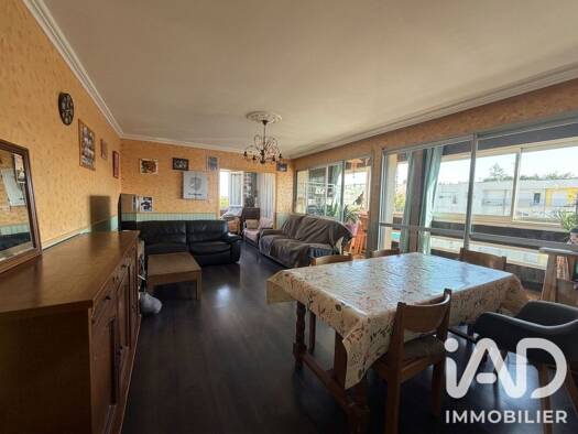 Appartement à vendre 157 000 € 4 pièces 4 chambres 115 m² Étage 3/4 Penhars Quimper 29000