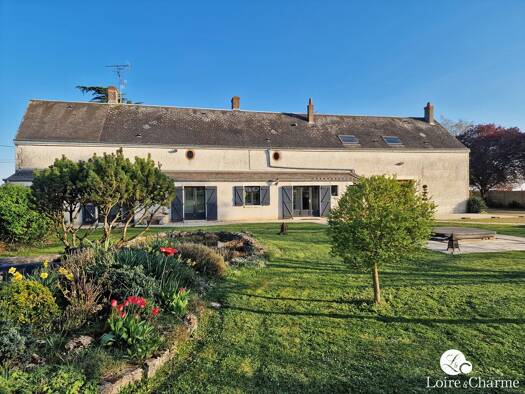 Maison à vendre 349 000 € 8 pièces 4 chambres 374,06 m² 7 592 m² de terrain Josnes 41370