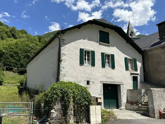 Maison à vendre 169 500 € 3 pièces 2 chambres 103 m² 650 m² de terrain Cette-Eygun 64490
