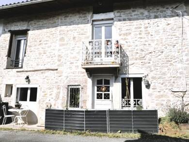 Maison à vendre 255 000 € 6 pièces 4 chambres 205 m² 52 m² de terrain Druillat 01160