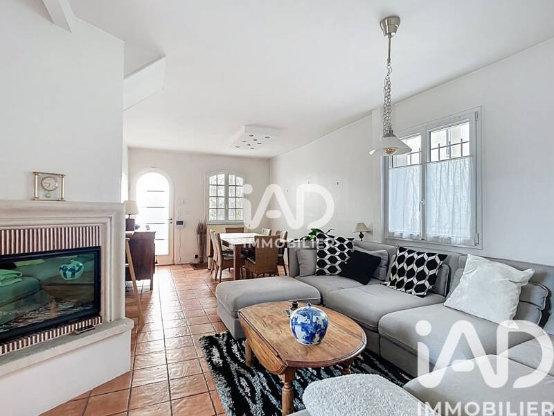 Maison à vendre, 115m², SAINT MAUR DES FOSSES