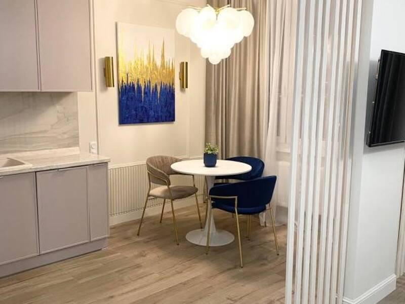 Maison à louer, 23m², PARIS 16E