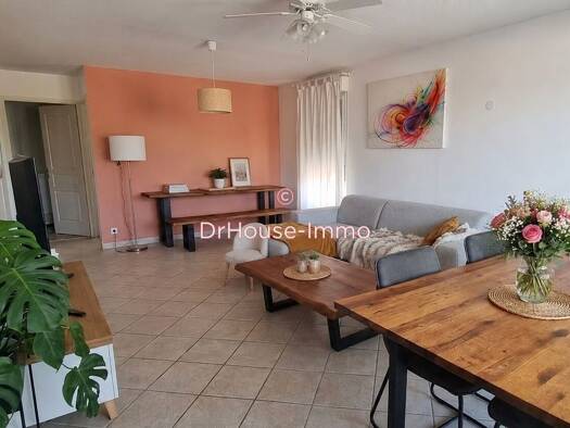 Appartement à vendre 180 000 € 3 pièces 2 chambres 70,11 m² Étage 1/3 Onet-le-Château 12850