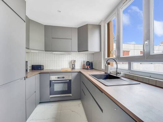 Colocation à louer 680 € 1 pièce 11 m² Étage 2/3 Plaine de Balizy Chilly-Mazarin 91380