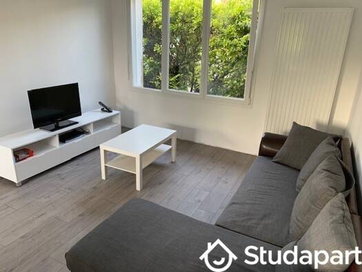 Appartement à louer 420 € 1 pièce 3 chambres 28 m² disponible dès maintenant Chartreux Troyes 10000