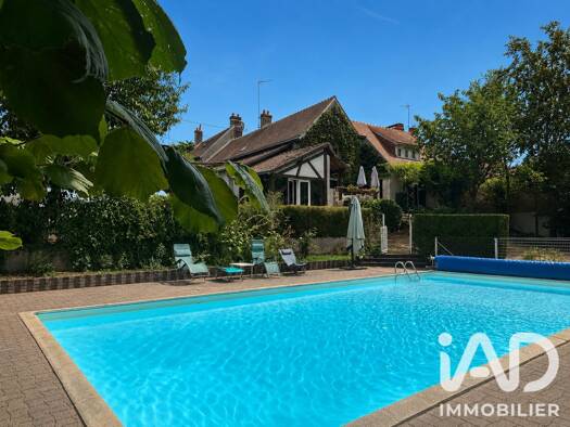 Maison à vendre 389 000 € 6 pièces 5 chambres 237 m² 2 300 m² de terrain Tavers 45190