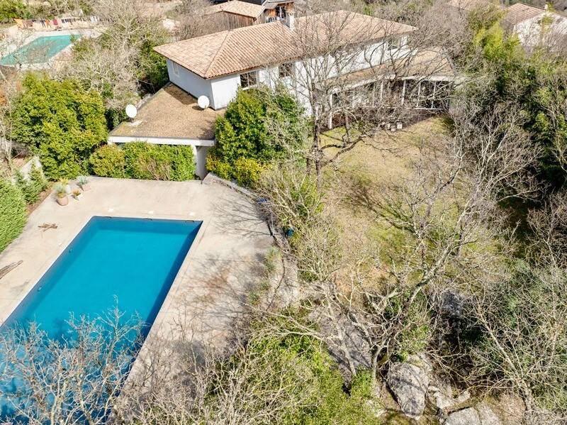 Maison à vendre, 324m², SAINT MARTIN DE LONDRES