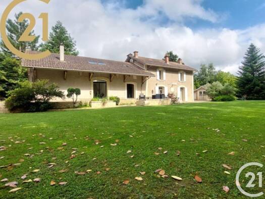 Maison à vendre 730 000 € 8 pièces 6 chambres 308,5 m² Rauzan 33420