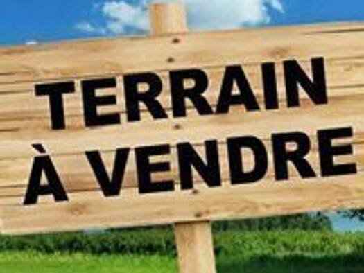 Terrain constructible viabilisé à vendre 298 000 € 742 m² de terrain Dommartin 69380