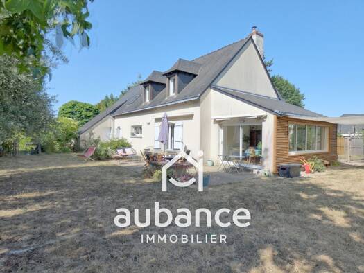 Maison à vendre 482 000 € 8 pièces 5 chambres 166 m² 1 100 m² de terrain Saint-Melaine-sur-Aubance 49610