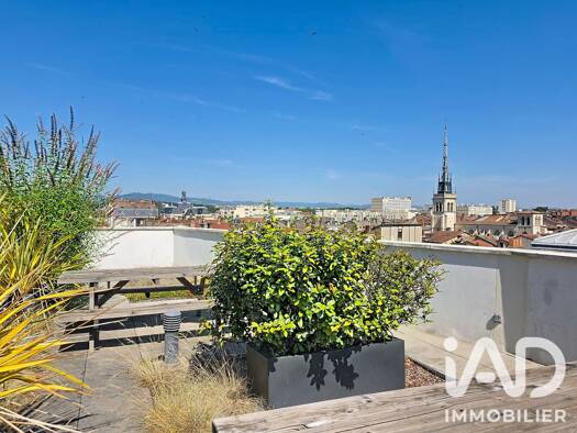 Appartement à vendre 239 000 € 3 pièces 2 chambres 62,4 m² Étage 1/4 centre Ville-La Chartonnière-La Barre Villefranche-sur-Saône 69400