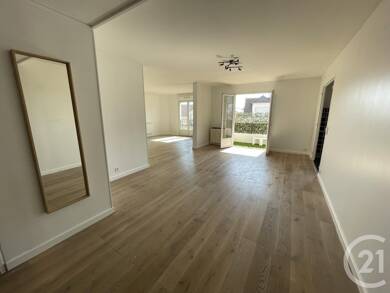 Appartement à louer 1 950 € 4 pièces 2 chambres 93,2 m² 2ème étage Bougival 78380
