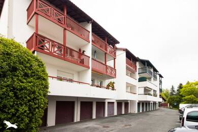 Appartement à vendre 421 200 € 4 pièces 3 chambres 81 m² RDC/2 Bassussarry 64200