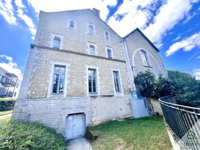 Appartement à vendre 179 900 € 3 pièces 2 chambres 75 m² RDC/2 Poitiers 86000