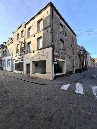 Local commercial à louer 600 € 63 m² de surface de vente Le Quesnoy 59530