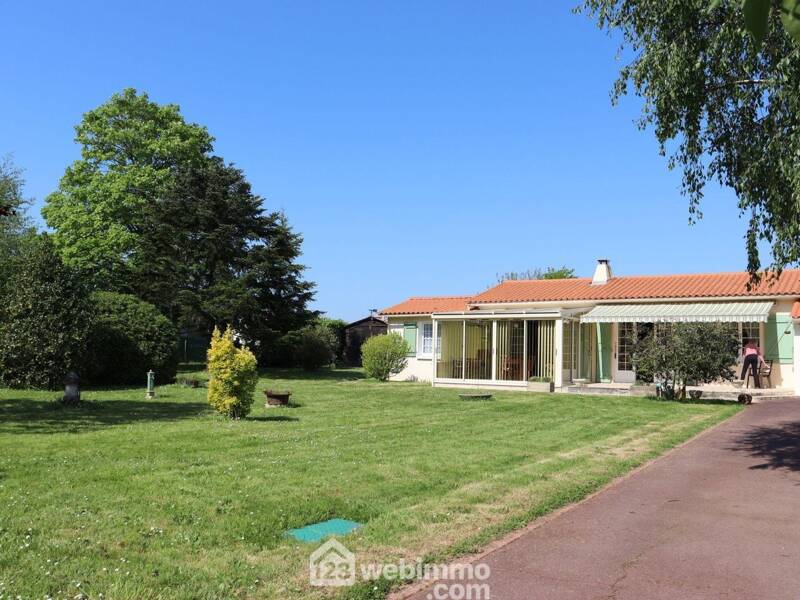 Maison à vendre, 114m², SAINT HILAIRE LA FORET