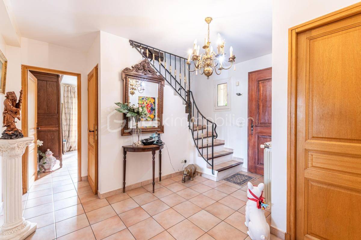 Maison à vendre, 126m², LE REVEST LES EAUX