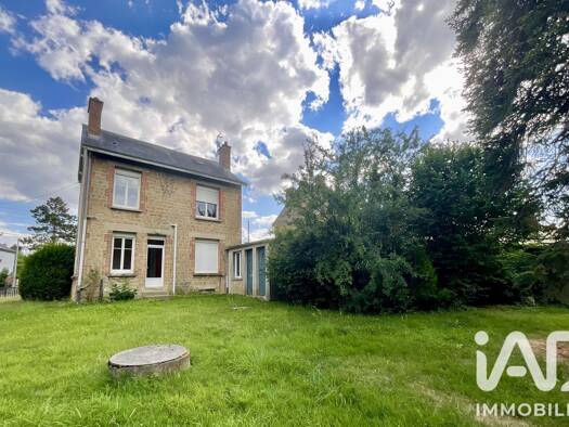 Maison à vendre 185 000 € 3 pièces 2 chambres 72,25 m² 2 488 m² de terrain Prix-lès-Mézières 08000