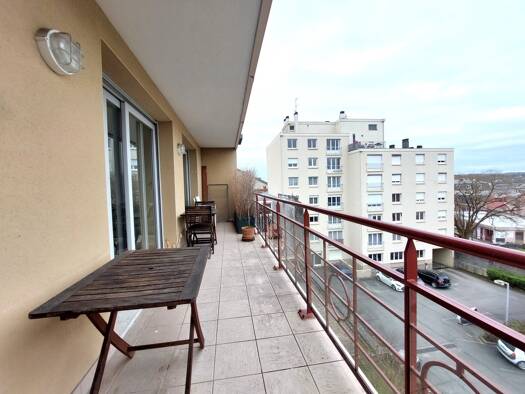 Appartement à louer 925 € 4 pièces 2 chambres 84,8 m² Étage 3/4 Centre-Hôtel de Ville Limoges 87000