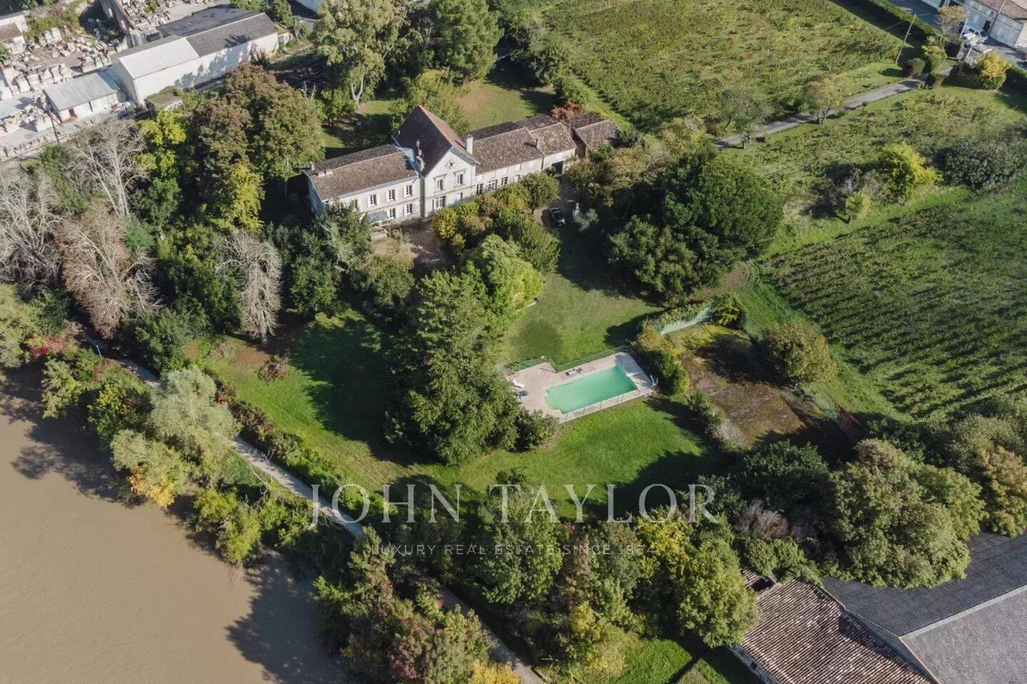 Maison à vendre, 378m², LIBOURNE
