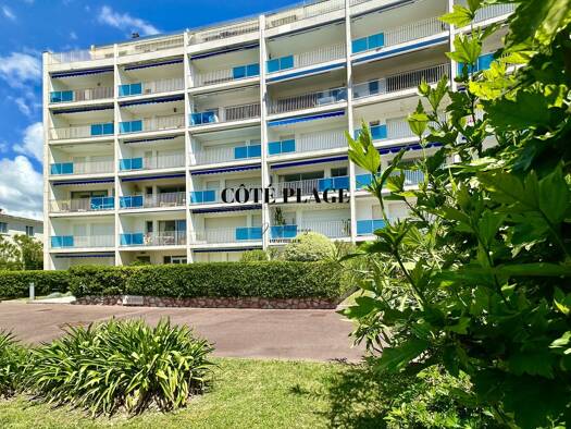 Appartement à vendre 745 000 € 3 pièces 2 chambres 118 m² Étage 2/6 Royan 17200
