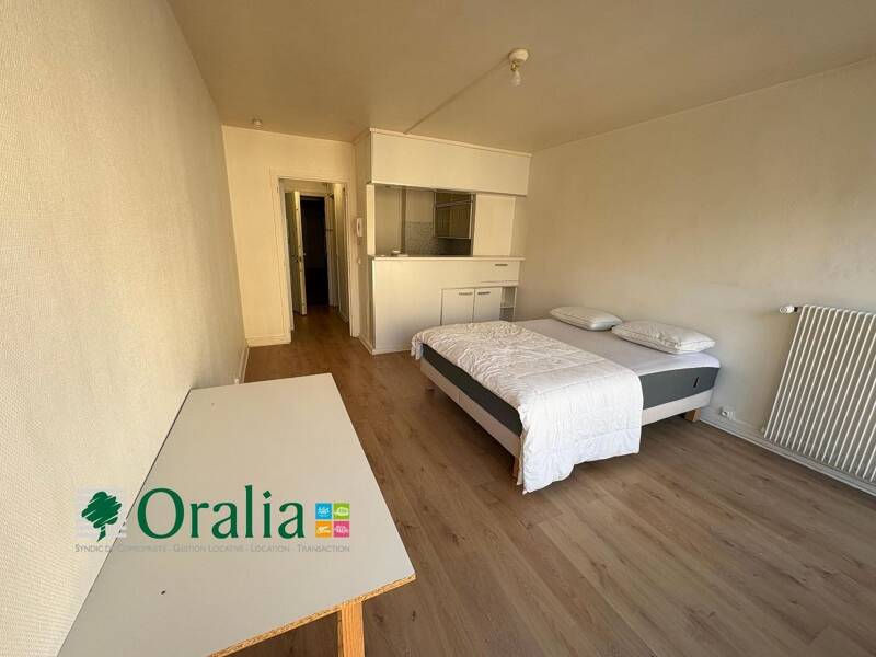 Maison à louer, 25m², PARIS 16E