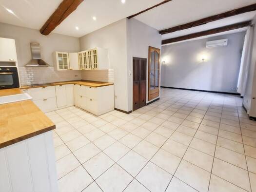 Maison de ville à vendre 269 000 € 4 pièces 3 chambres 109 m² 50 m² de terrain Zone Urbaine Lambesc 13410