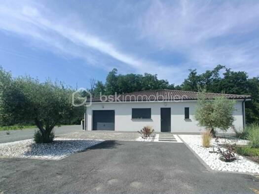Maison de plain-pied à vendre 324 500 € 5 pièces 4 chambres 121 m² 6 000 m² de terrain Saussignac 24240