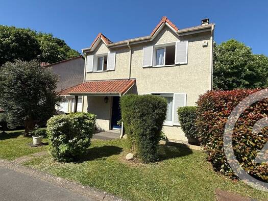 Maison à louer 1 600 € 6 pièces 4 chambres 101,3 m² 168 m² de terrain Viry-Châtillon 91170