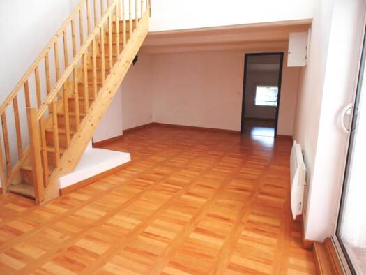 Appartement à louer 550 € 2 pièces 1 chambre 47 m² Étage 2/2 Bayard Gap 05000