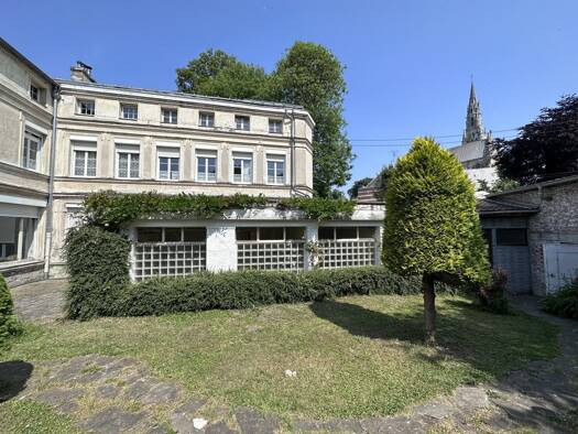 Appartement à vendre 117 700 € 2 pièces 58 m² RDC Centre-Neuf Bourg-Quesnoy-Delsaux-Musée-Cannoniers-Gare Valenciennes 59300