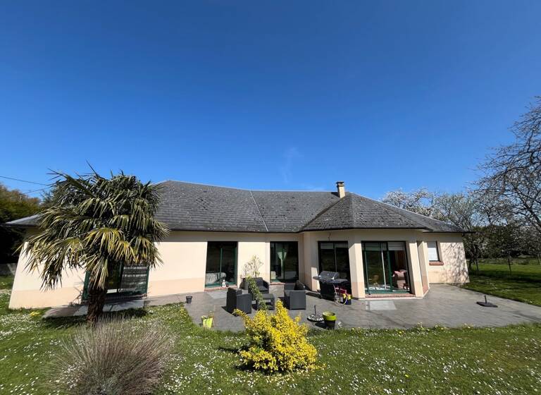 Maison de plain-pied à vendre 322 400 € 5 pièces 4<br/>chambres 156 m²<br/>superficie 1 600 m²<br/>terrain La Mailleraye sur Seine 76940