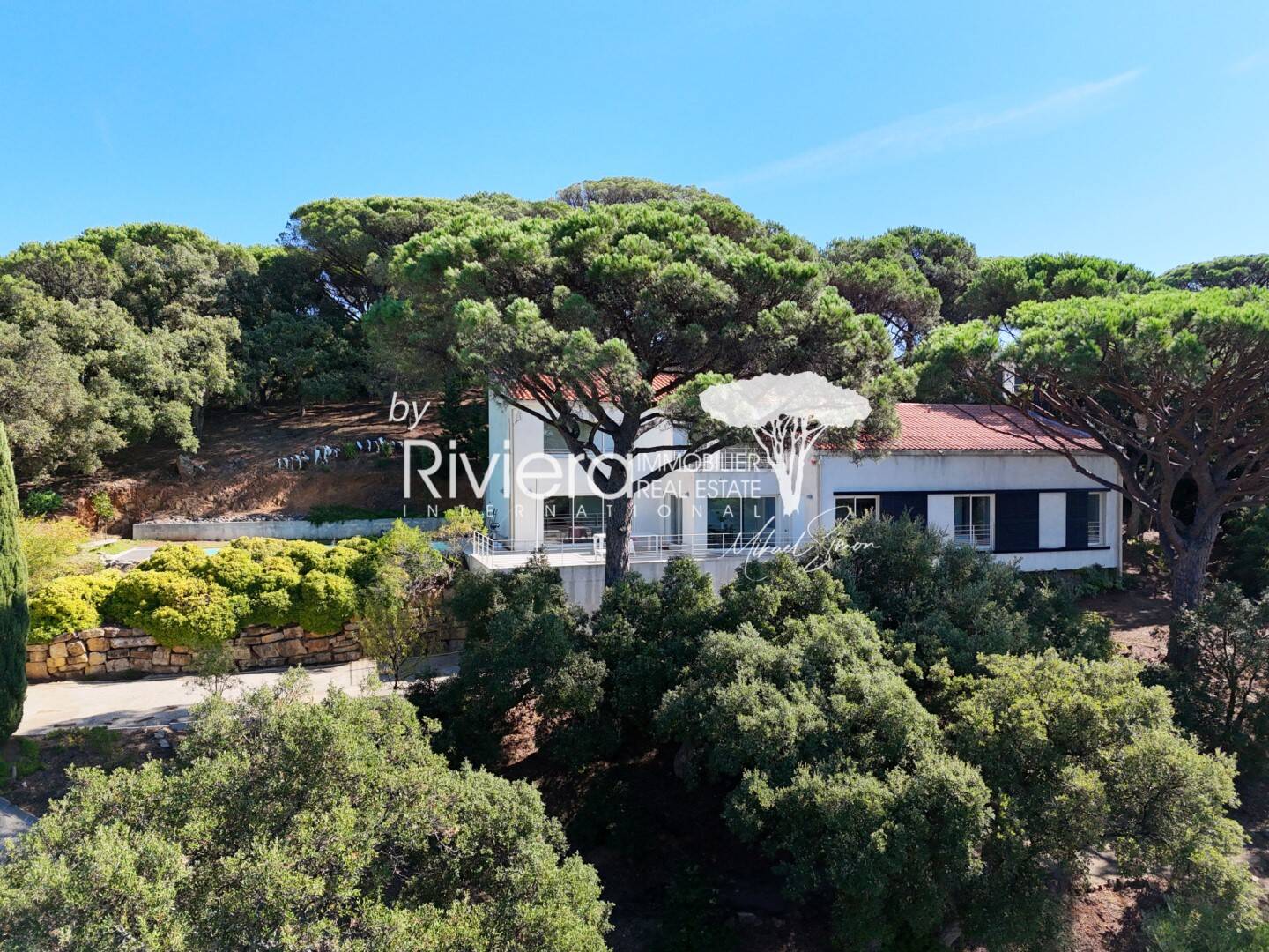 Maison à vendre, 243m², LA CROIX VALMER