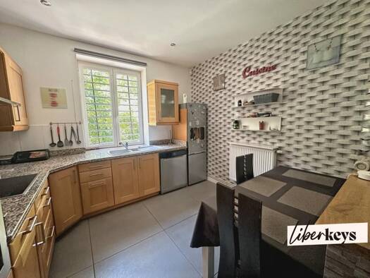 Appartement à vendre 179 000 € 3 pièces 2 chambres 53 m² Étage 1/3 Claveliere-Malletiere Oullins-Pierre-Bénite 69600