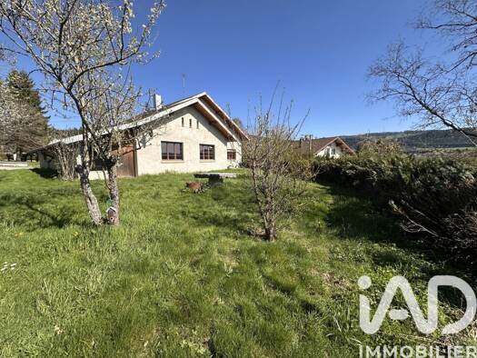 Maison à vendre 560 000 € 9 pièces 7 chambres 186,17 m² 1 463 m² de terrain Les Fins 25500