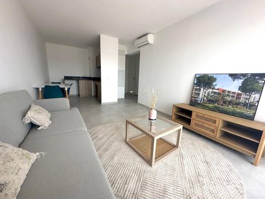 Appartement à vendre - neuf 252 000 € 3 pièces 2 chambres 55,64 m² dès le 30/09/2026 Reyran Fréjus 83600