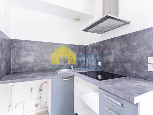 Appartement à louer 700 € 1 pièce 23 m² RDC Ballainvilliers 91160