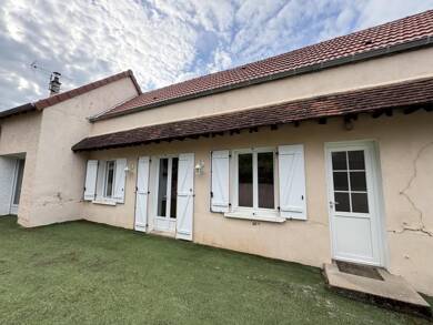 Maison de plain-pied à vendre 99 000 € 4 pièces 2 chambres 65 m² 189 m² de terrain Saint Bonnet Troncais 03360
