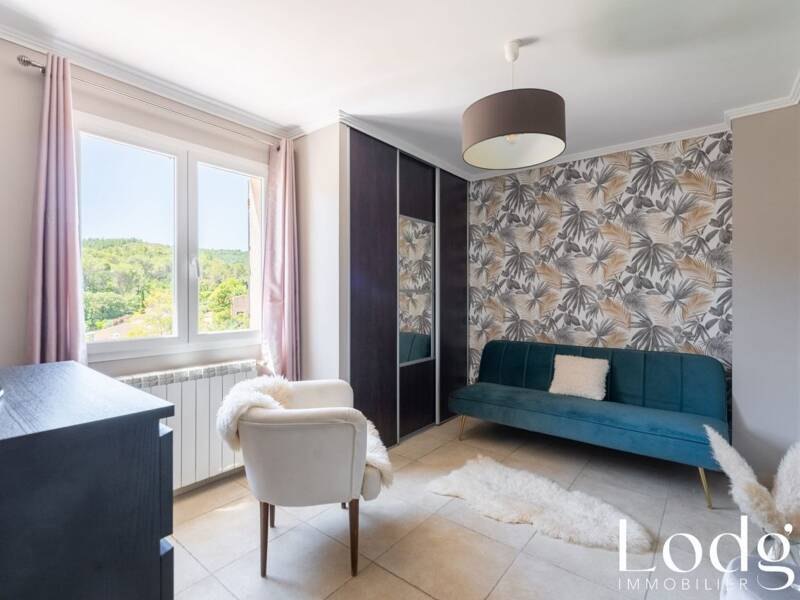 Maison à vendre, 159m², PEYPIN