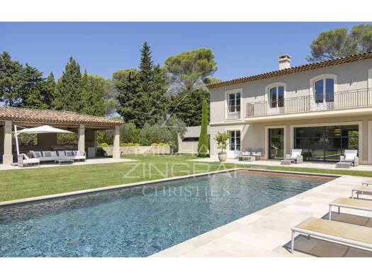 Maison de plain-pied à vendre 6 500 000 € 8 pièces 5 chambres 453 m² 3 296 m² de terrain Les Colles-Camp Lauvas-Font de l'Orme Mougins 06250