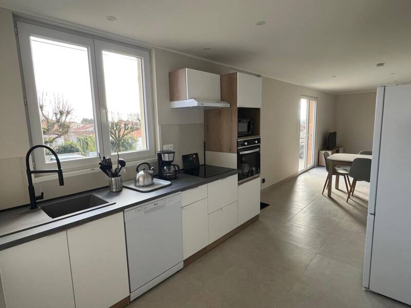 Maison à louer, 69m², SAINT JEAN D'ANGELY