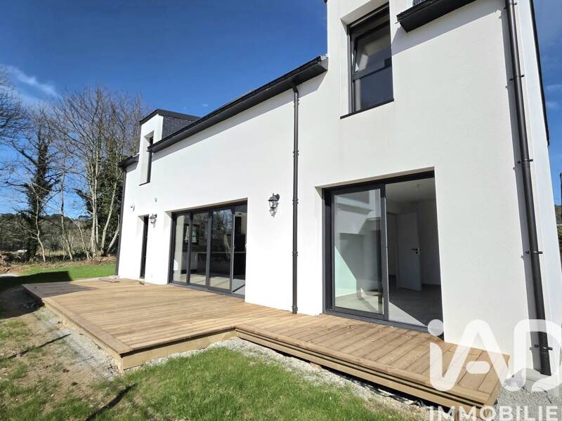 Maison à vendre, 130m², LOCQUELTAS
