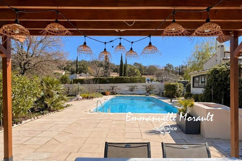 Maison à vendre, 105m², BAGNOLS EN FORET