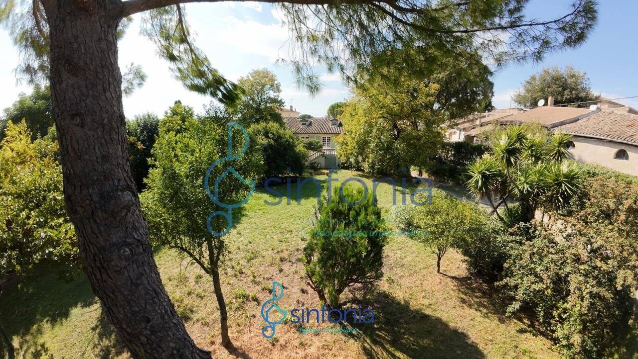 Maison à vendre, 482m², GALLARGUES LE MONTUEUX