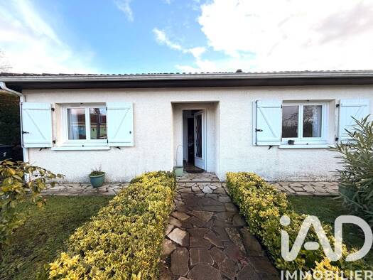 Maison de ville à vendre 264 500 € 4 pièces 3 chambres 82 m² 383 m² de terrain Nord Carbon-Blanc 33560