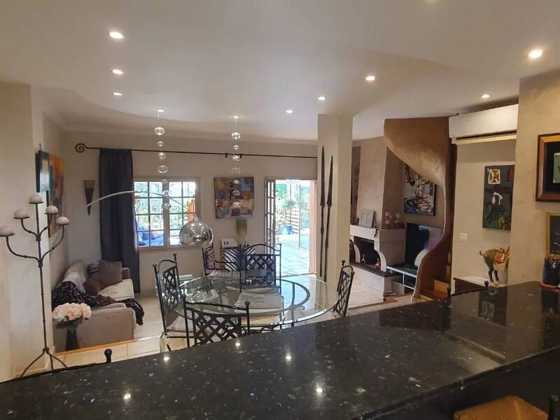 Maison à vendre, 94m², MOUGINS