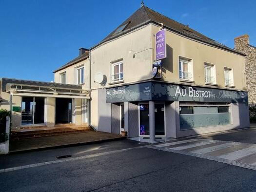 Immeuble à vendre 265 000 € 330 m² Les Fougerêts 56200