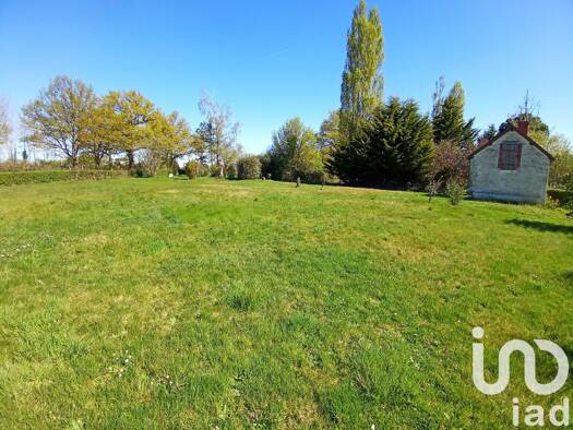 Maison à vendre 30 000 € 1 pièce 1 chambre 17 m² 1 588 m² de terrain Belleville sur Loire 18240